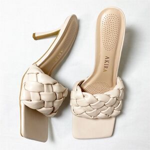 NWOT Akira ELLE-Bone Stiletto Sandals